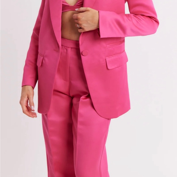 Satin pink blazer! NWT - Picture 2 of 3